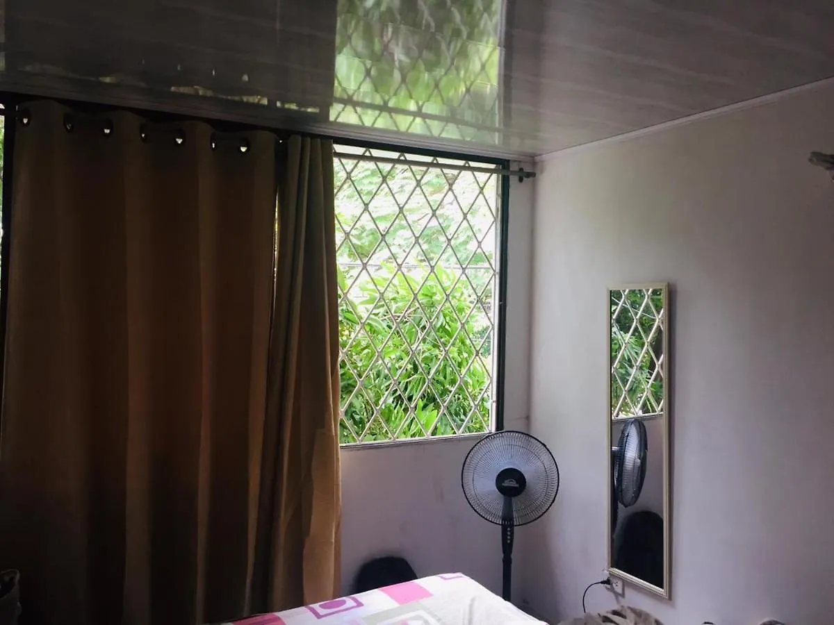 Pensión Casa Feliz Hostal Santa Marta  Colombia