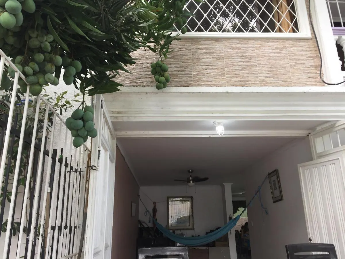 Casa Feliz Hostal Santa Marta  Colombia