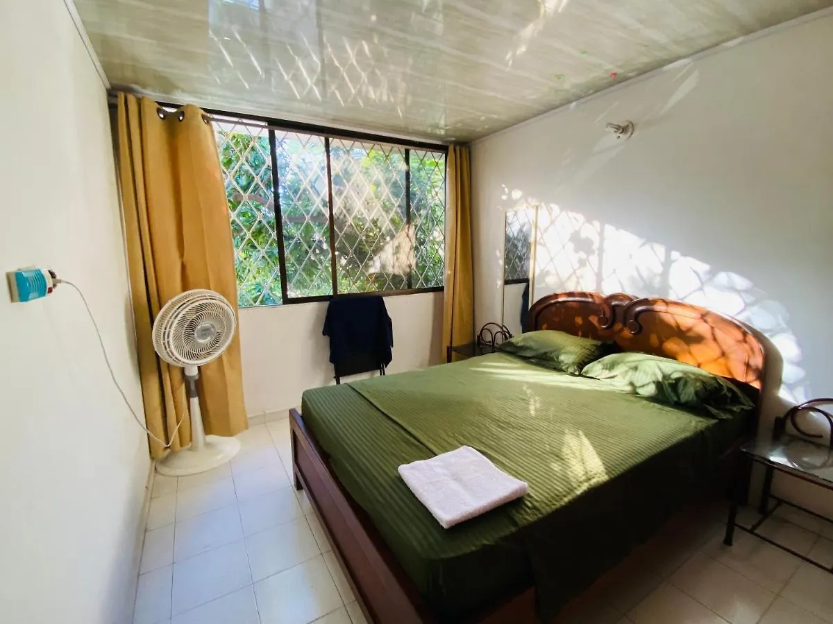 Pensión Casa Feliz Hostal Santa Marta  Colombia